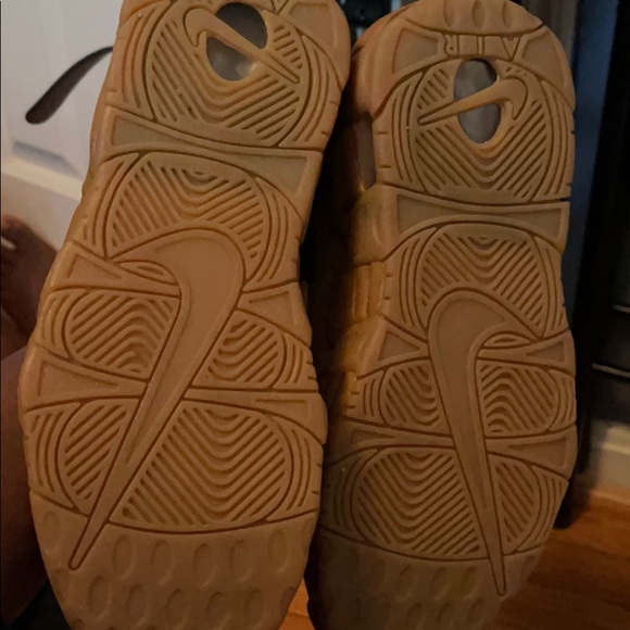 Nike Air More Uptempo (Grade School) - Picture 2 of 4